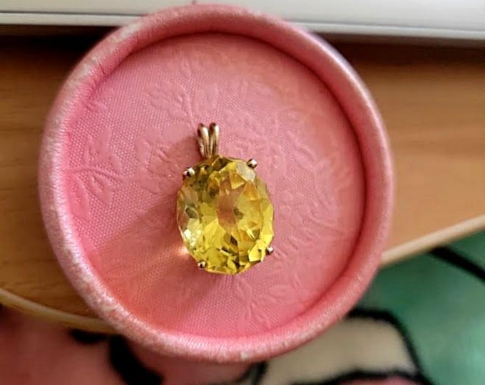 High Quality Natural Lemon Topaz in Solid 14K Gold Setting