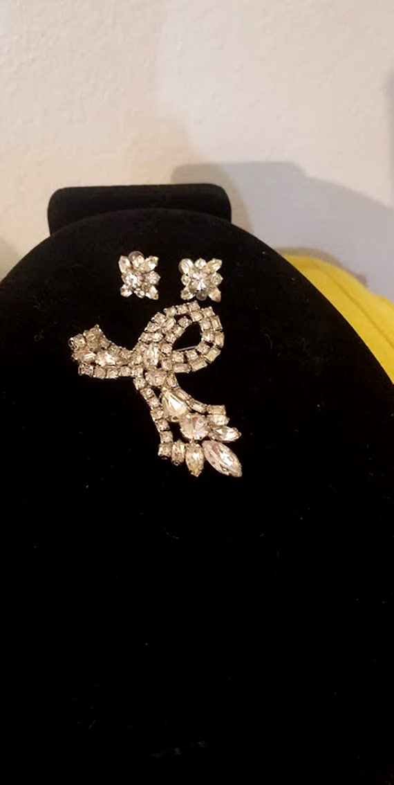 Vintage Rhinestone Brooch & Earrings Set