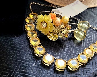 Vintage Gold Crystal 4-Piece Jewelry Ensemble-Necklace, Earrings, Bracelet