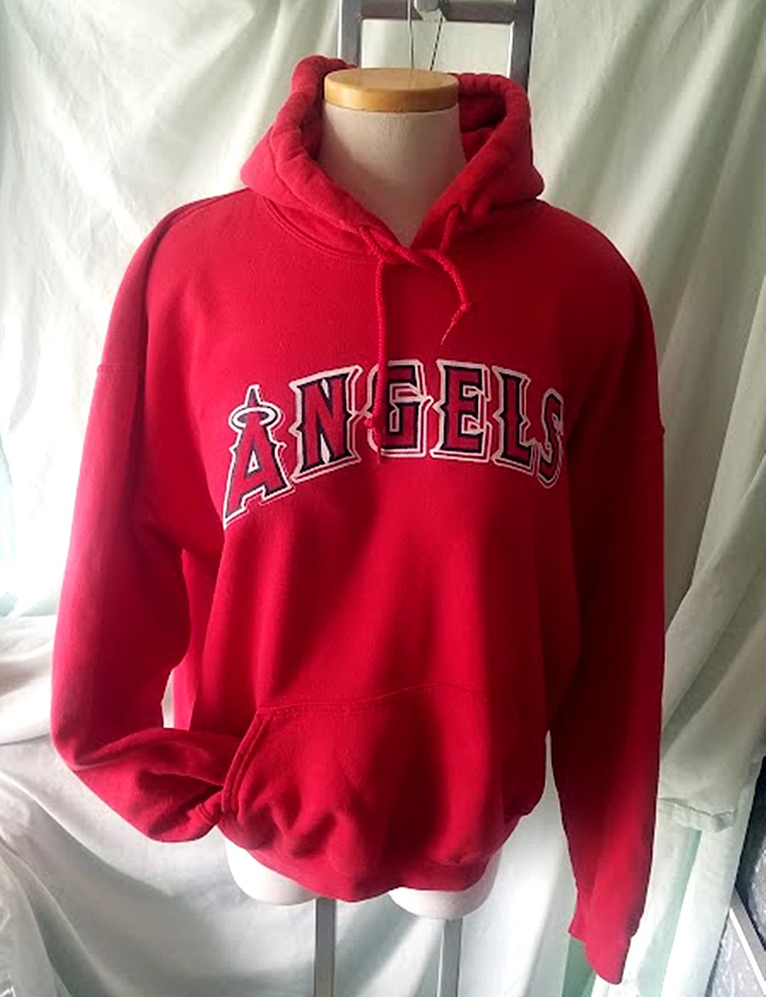 Sassy Angel Hoodie Vintage GILDAN Heavy-blend ANGELS Red