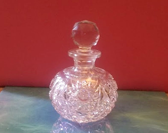 Vintage Hand-Cut Americana Crystal Round Vanity Decanter/Perfume