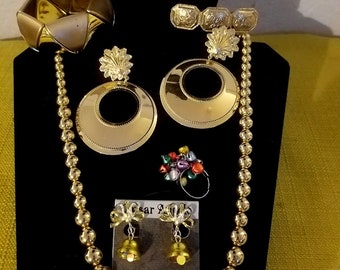 8 Piece Festive Bright Gold Vintage Jewelry Ensemble- Gift Set