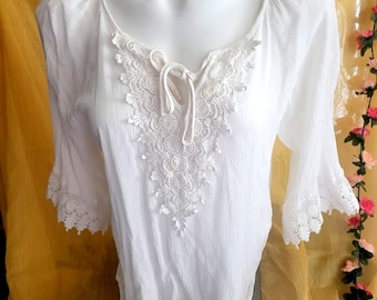 White Rayon Vintage Applique Peasant Blouse