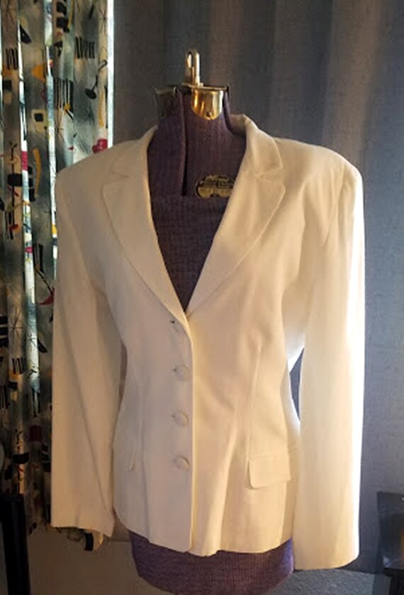 Vintage 90's Chic White Rayon Jacket - image 2