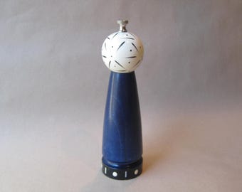 Vintage Rob Wilhelm William Bounds PepArt Pepper Mill Grinder Navy White Post Modern Design