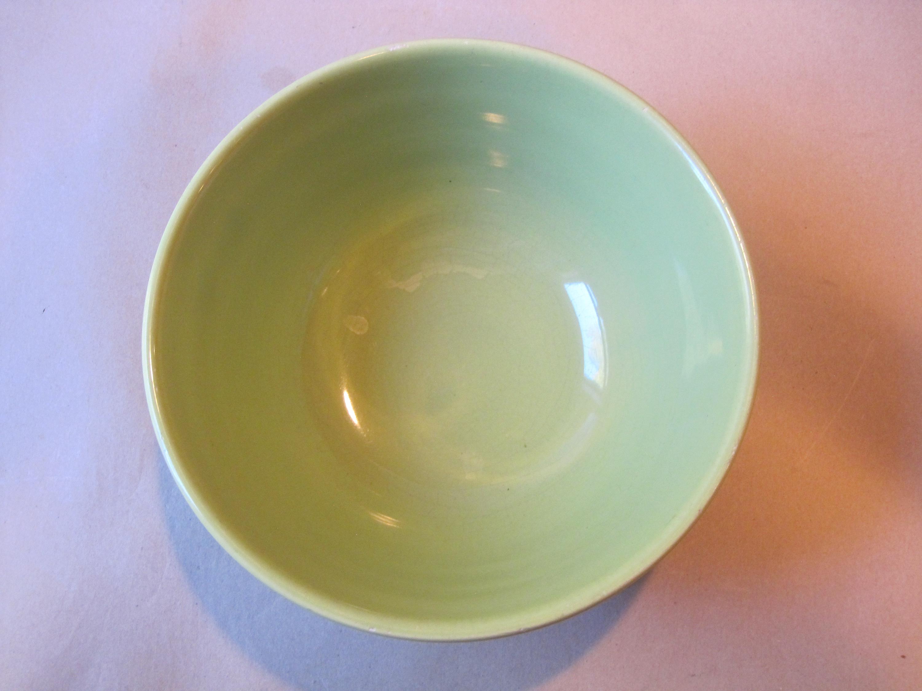 Vintage Bauer Pottery Ringware Bowl: Chartreuse Green Beehive Bowl
