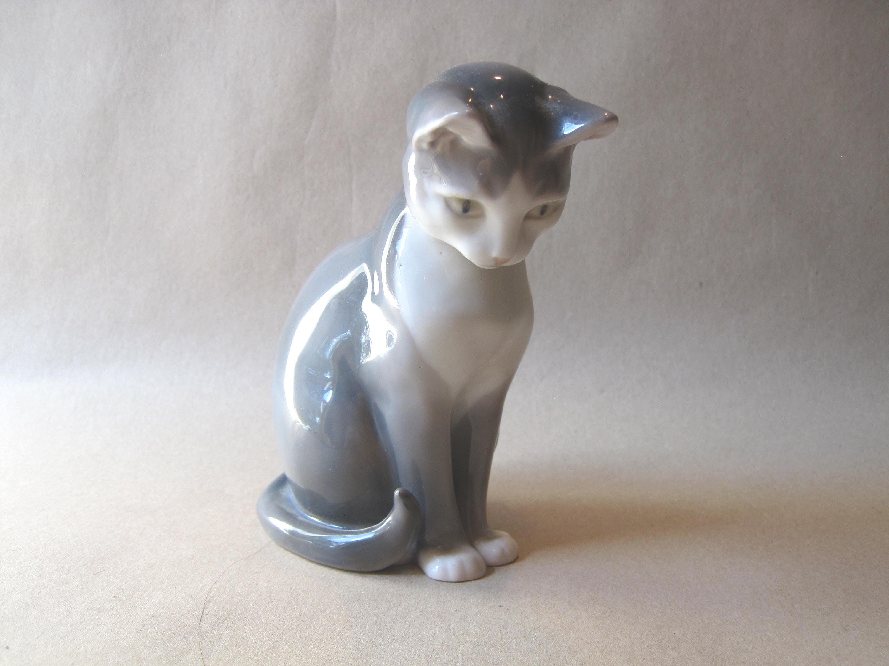B&g Danish Porcelain Cat Figurines - Etsy