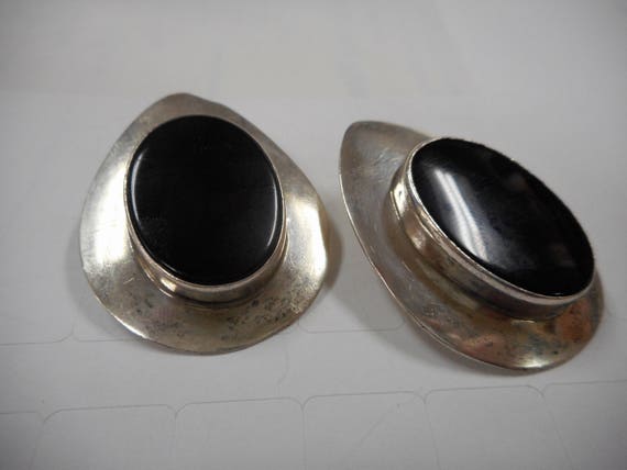 Large Sterling Onyx Post Earrings With Oval Stone… - image 3