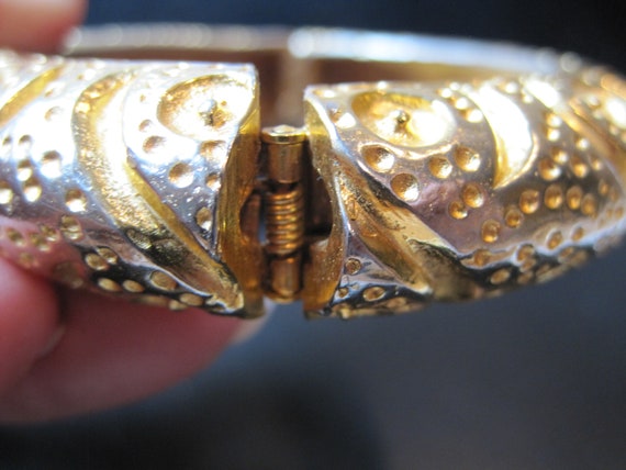 Vintage Kenneth Jay Lane Gold Plated Clamper Brac… - image 7