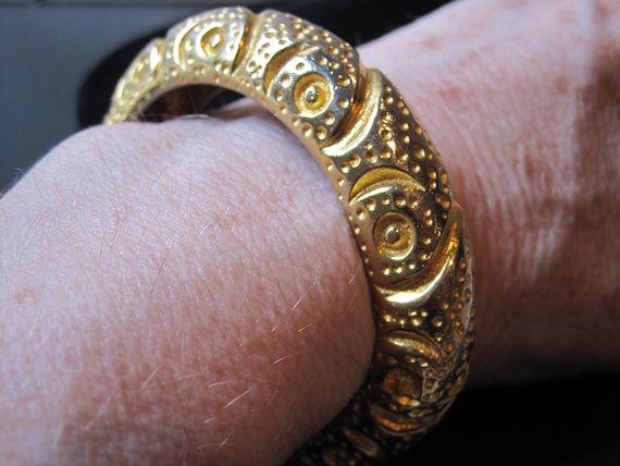 Vintage Kenneth Jay Lane Gold Plated Clamper Brac… - image 2
