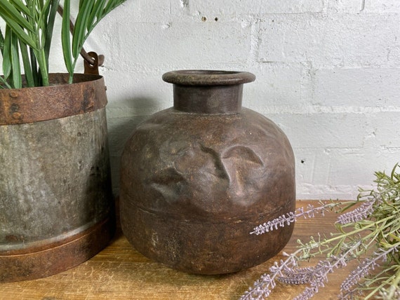 Iron Indian Water Pot For Planter Iron Indian Water Pot For Planter