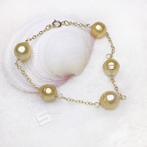 South Sea Golden Pearls: Necklaces, Earrings, Rings