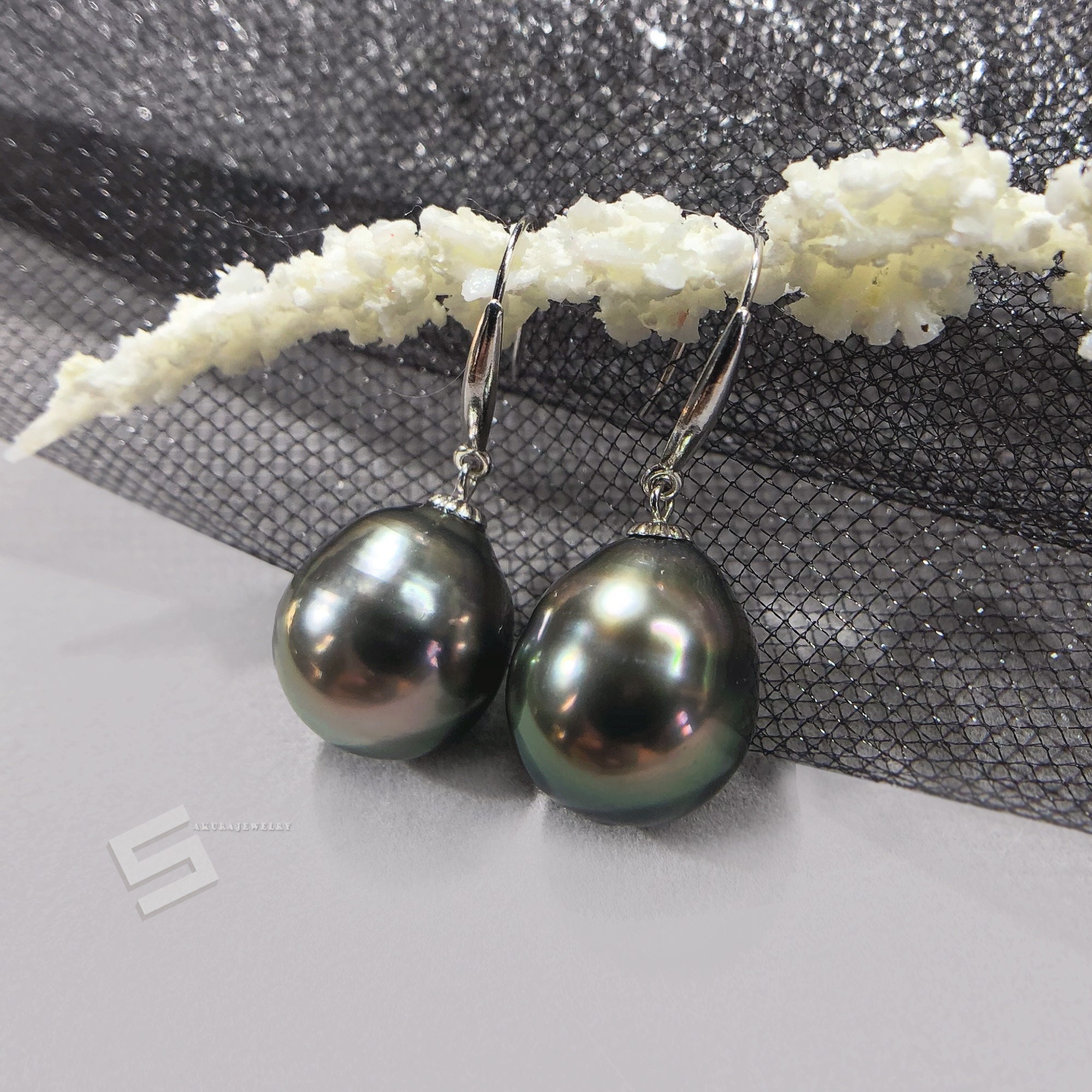 Tahitian Australian 4 Pearl Knotted 18K Fringe Earrings