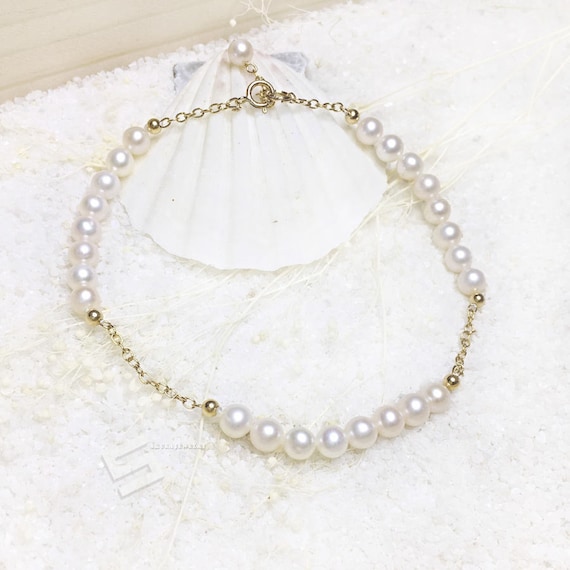Grade A White Cultured Freshwater Pearl Bracelet 14k Gold-filled Grade A White Cultured Freshwater Pearl Bracelet 14k Gold-filled