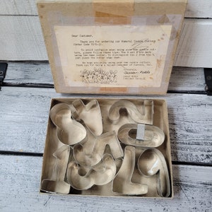 Vintage metal number cookie cutters, number cookie cutters, metal cookie cutters, vintage cookie cutters, vintage baking, vintage cooking