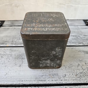 Lipton tea tin vintage, Lipton tea planter Ceylon tin, old tea tin, small tea tin, vintage tea tin, Lipton collectible tin, tea lover gift