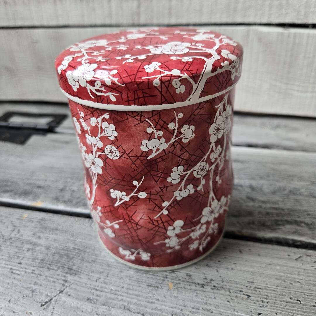 Red Tin Patterns Vintage Daher Red and White Cherry Blossom Tin, Tin Made in England ...