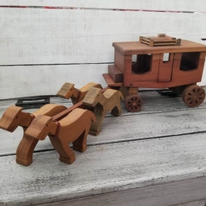 Wood horse and wagon, vintage horse and wagon, handmade horse wagon, wood horse, wood wagon, horse carriage and wagon vintage, wood carriage