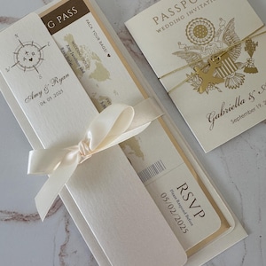 Réservez votre carte d'embarquement, faire-part de mariage à destination, billet d'avion avec carte du monde et garniture en aluminium, faire-part de voyage, passeport