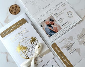 Palm Tree passport cover with gold foil, Passport wedding invitation, Palm Trees passport, elegant passport invitation, airplane ticket