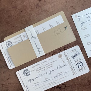 invitations à une carte d'embarquement sur la carte du monde, invitations de voyage, faire-part de mariage sur la plage, faire-part de mariage à destination, invitations à une carte d'embarquement