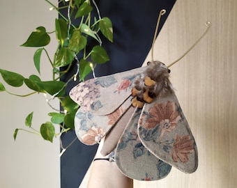 Easy PDF moth tutorial, simple sewing pattern, digital download, fabric moth, moth sculpture, DIY step - by- step tutorial