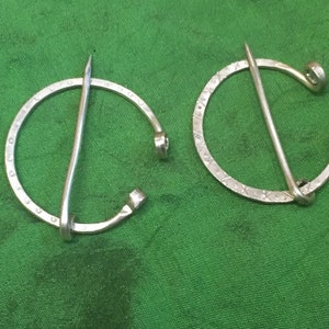 Medium Penannular Fibula Brooch. Medieval Pin. SCA Brooch. Brass Viking Fibula. Early Medieval Brooch. Slavic Brooch. Shawl Pin