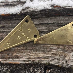 Viking Leg Wrap Hooks. Early Medieval Winingas Hooks. Anglo-Saxon Winingas Hooks.