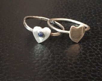 Replica di anello medievale in argento sterling. Anello a cuore del XIV secolo. Anello storico in argento 925 con o senza zaffiro. Regalo di San Valentino.