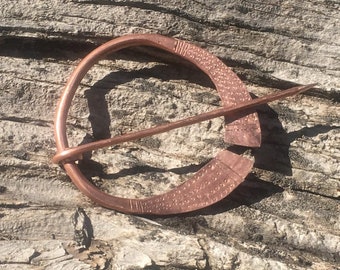 Copper Penannular Fibula Brooch for Cloak. Medieval Pin. SCA Brooch. Viking Fibula. Shawl Pin. Celtic, Irish Cloak Clasp