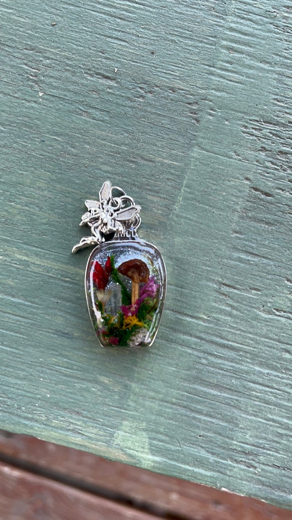 Fairy pendant best sale resin