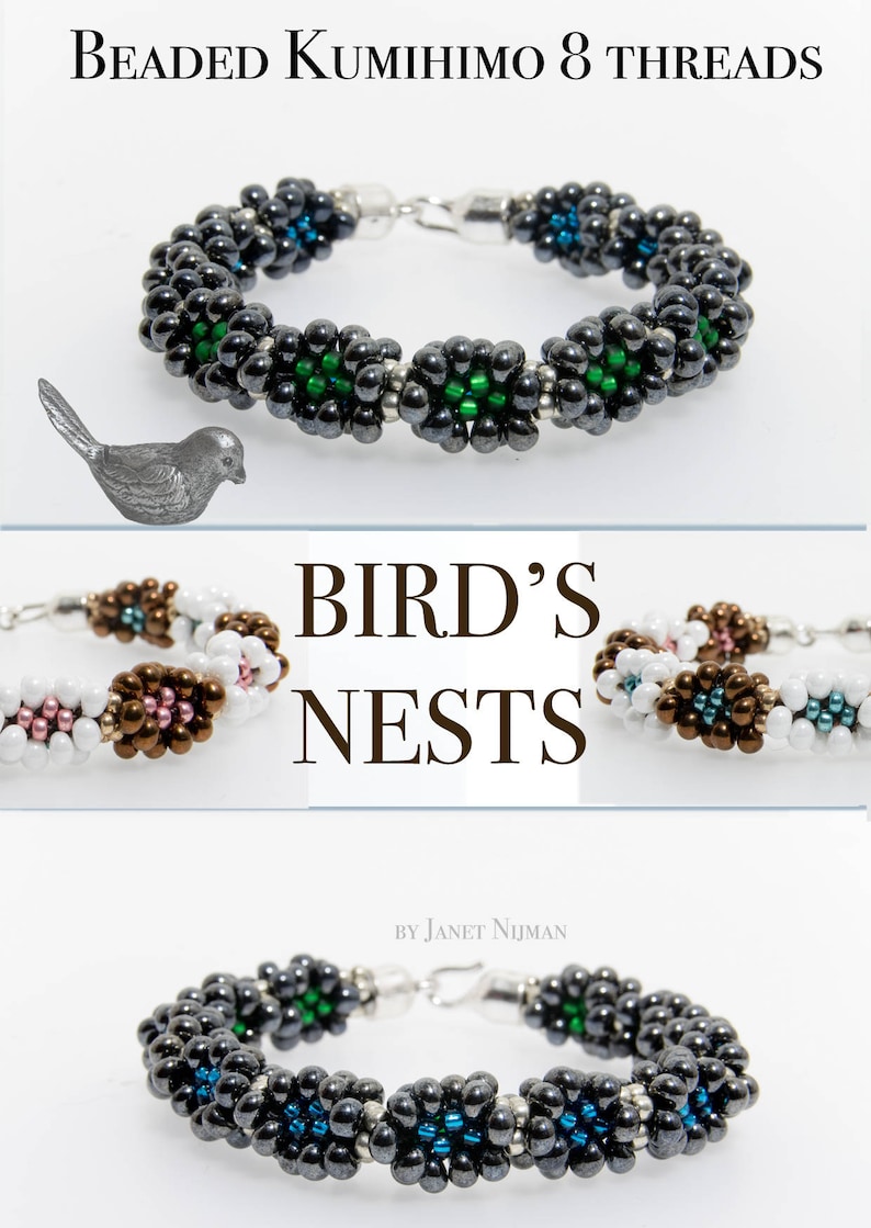 Pu&ograve; includere: Tre braccialetti di perline con tema nido d'uccello. I braccialetti sono realizzati con perline nere, bianche, marroni, verdi e blu. I braccialetti si chiamano "Bird's Nests" e sono di Janet Nijman.