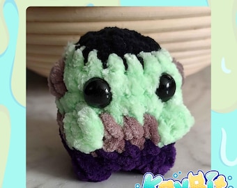 No-Sew Pocket Frankie - Halloween Crochet Pattern PDF file | Claw Machine Gumball Amigurumi Plushies