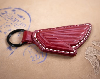 Llavero de cuero de motocicleta hecho a mano, regalo para hombre y mujer, llavero de cuero personalizado WING rojo y blanco