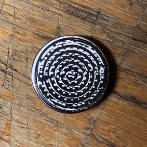 Gasmask filter - 1” pin