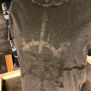 Chaos star, black print on black stone wash - t-shirt