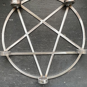 Inverterat pentagram - ljusstake