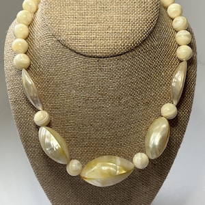 Rare Mother of Pearl MOP Natural Shell Necklace Antique Balamuti ? Large Unique Shells Graduated, 18&quot; long Vintage   #2031
