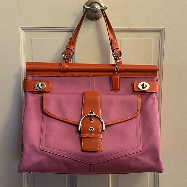 Stunning Coach Handbag Purse Satchel Large Tote #9367 Luxury, Eye Catching Fuchsia Near New  #895