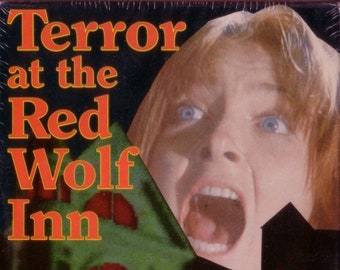 Terror At Red Wolf Inn VHS dédicacé par l'actrice principale Linda Gillen !