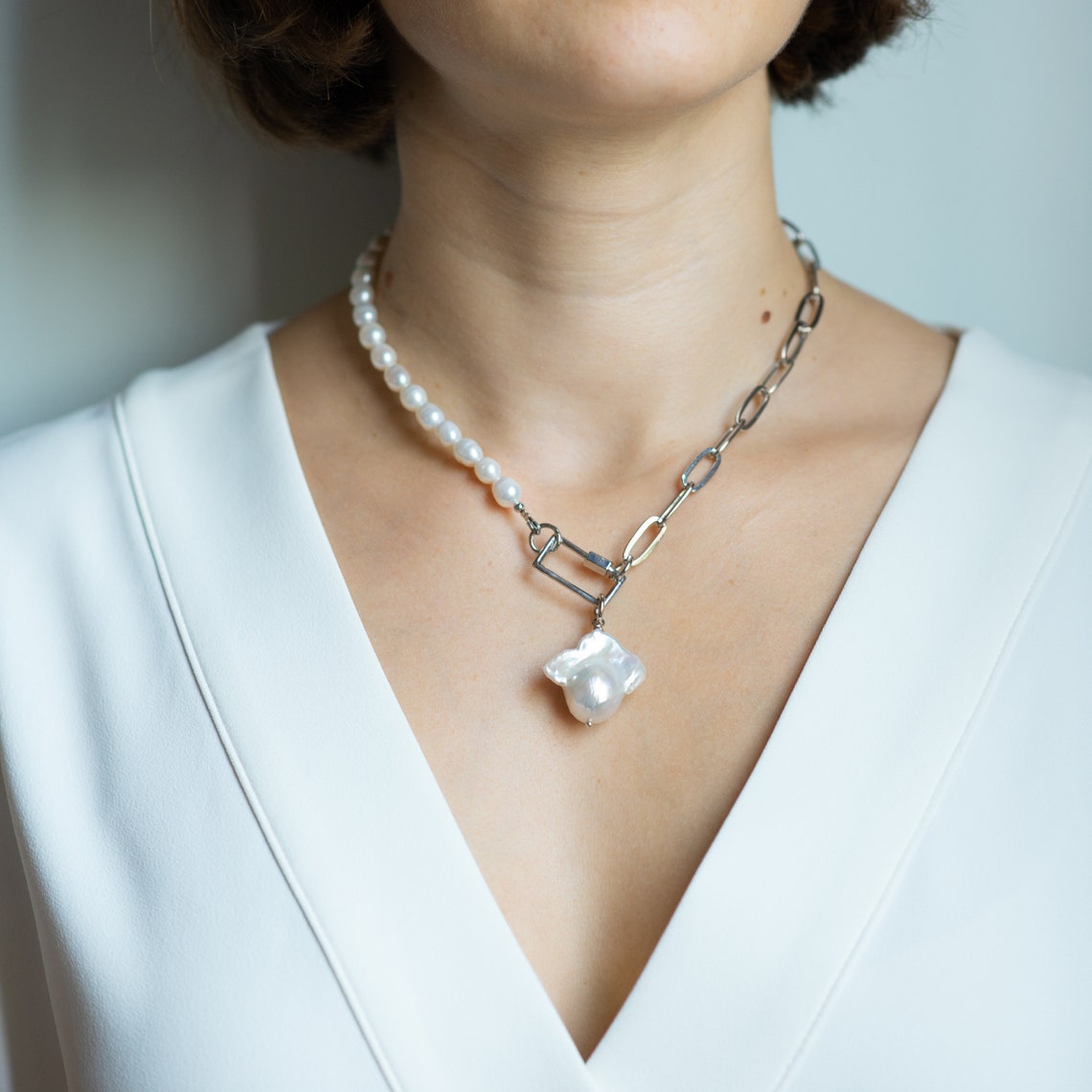 Half chain half pearl necklace Large baroque pearl pendant Etsy Half chain half pearl necklace Large baroque pearl pendant Etsy