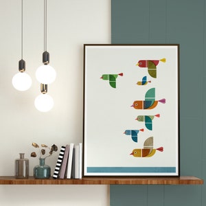 Stormo di uccelli, arte murale geometrica, Uccelli in volo sul mare, stampa poster di metà secolo, grafica colorata, arredamento nordico e scandinavo.