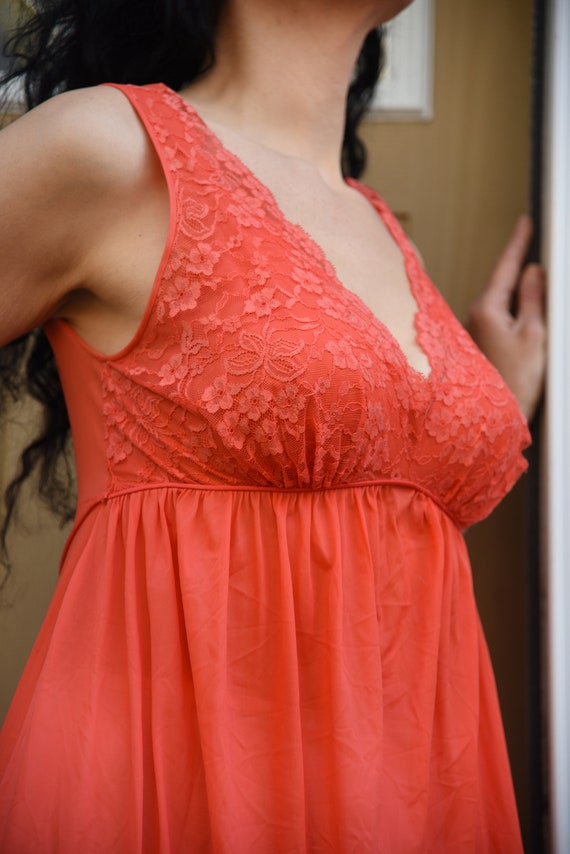 Vintage Vanity Fair Gorgeous Orange Nightgown 196