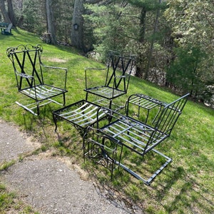 Vintage Wrought Iron Lawn/Patio Furniture 6 pc. Set