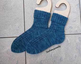 knitted Socks/ wool socks --- sock size 46/47 - hand knitted - new