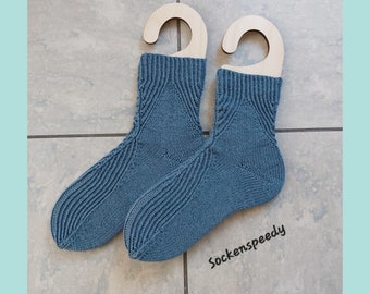 gestrickte Socken Gr. 38/39 mit Seide - Damensocken Wollsocken Damen Stricksocken Damen Kuschelsocken dicke Socken Geschenk Freundin Frau