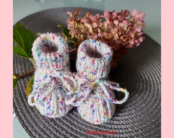 Gestrickte Babyschühchen-2 Größen 0-3 und 0-6 Monate Babybooties gestrickte Babyschuhe Strickschuhe Geschenk Geburt Puppenschuhe Babysocken