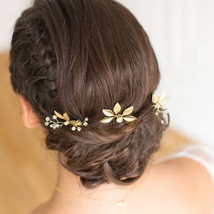 Bridal bun picks, Chloé, wedding hairstyle bun, boho bridal hairstyle, bridal bun pick, golden bun pick, wedding.