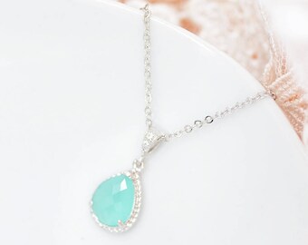 Collier mariée, Charlotte, bijoux mariage goutte mint ,collier mariée goutte, bijoux mariage, pendentif mariage turquoise, bijoux mariage