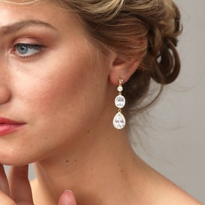 Boucles d'oreilles mariée, Morgane, Boucles d'oreilles pendante diamants, boucles d'oreilles mariée strass argentées, image 7